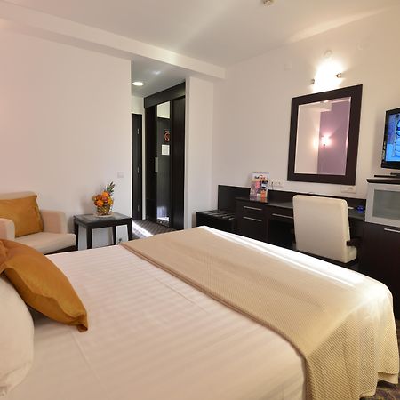 Hotel Sumadija Белград Экстерьер фото